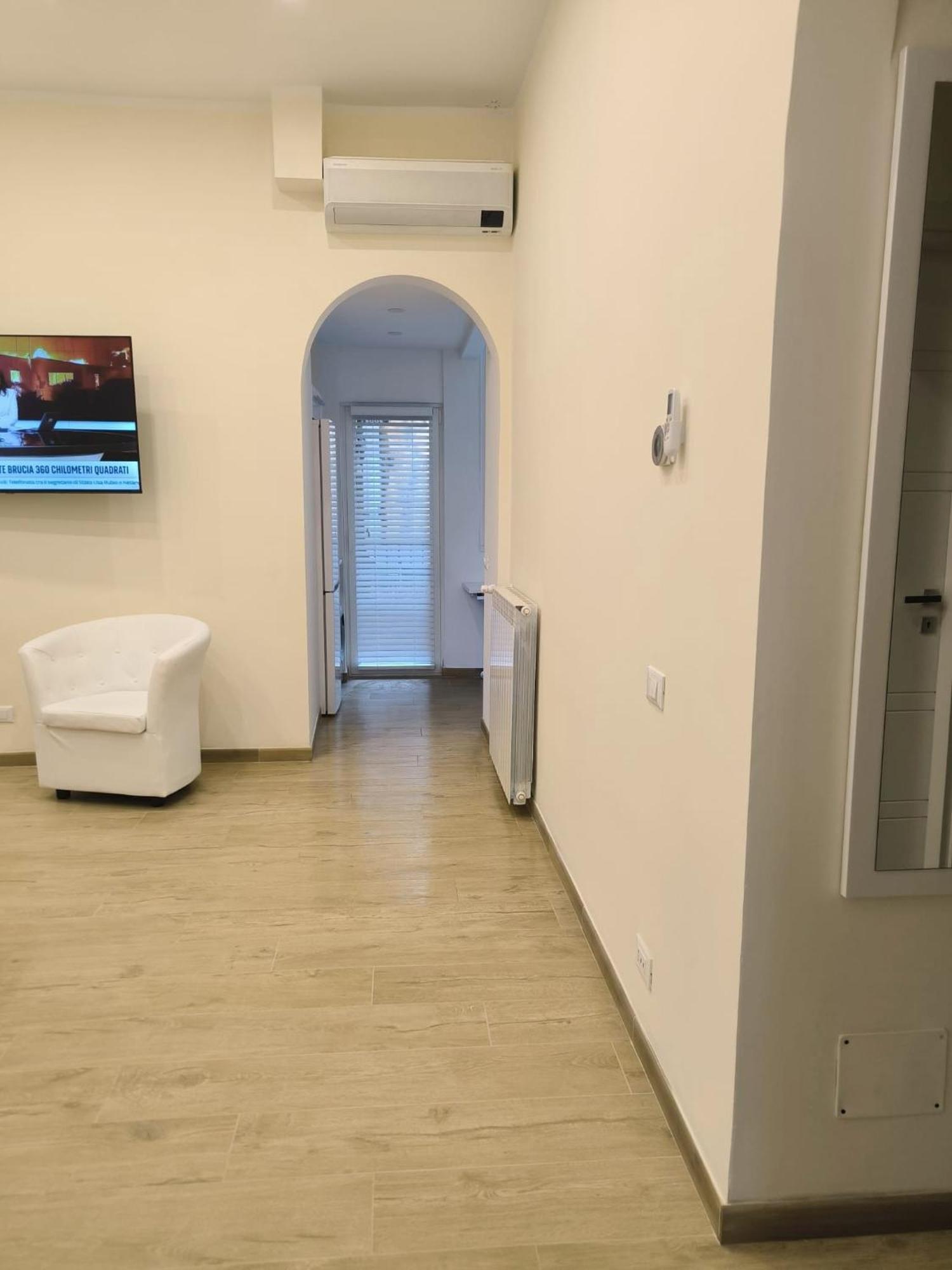 Dolce Domus Esedra Apartment *